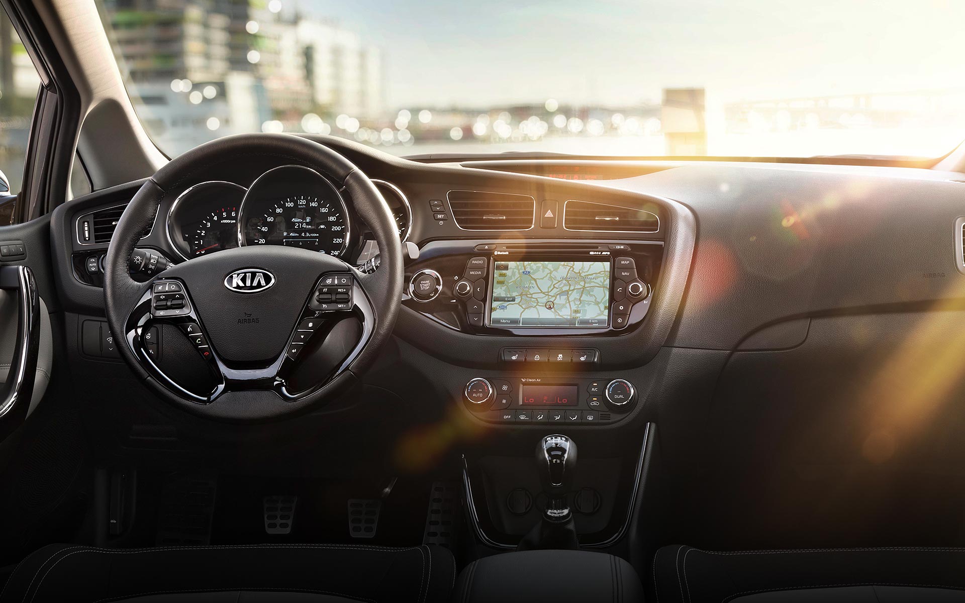/img/cars/1637051602-interior_kia_Ceed_SW_2.jpg