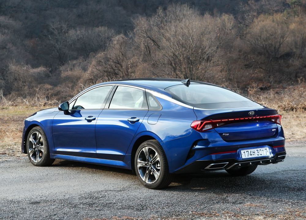 /img/cars/1637051647-exterior_kia_K5_3.jpg