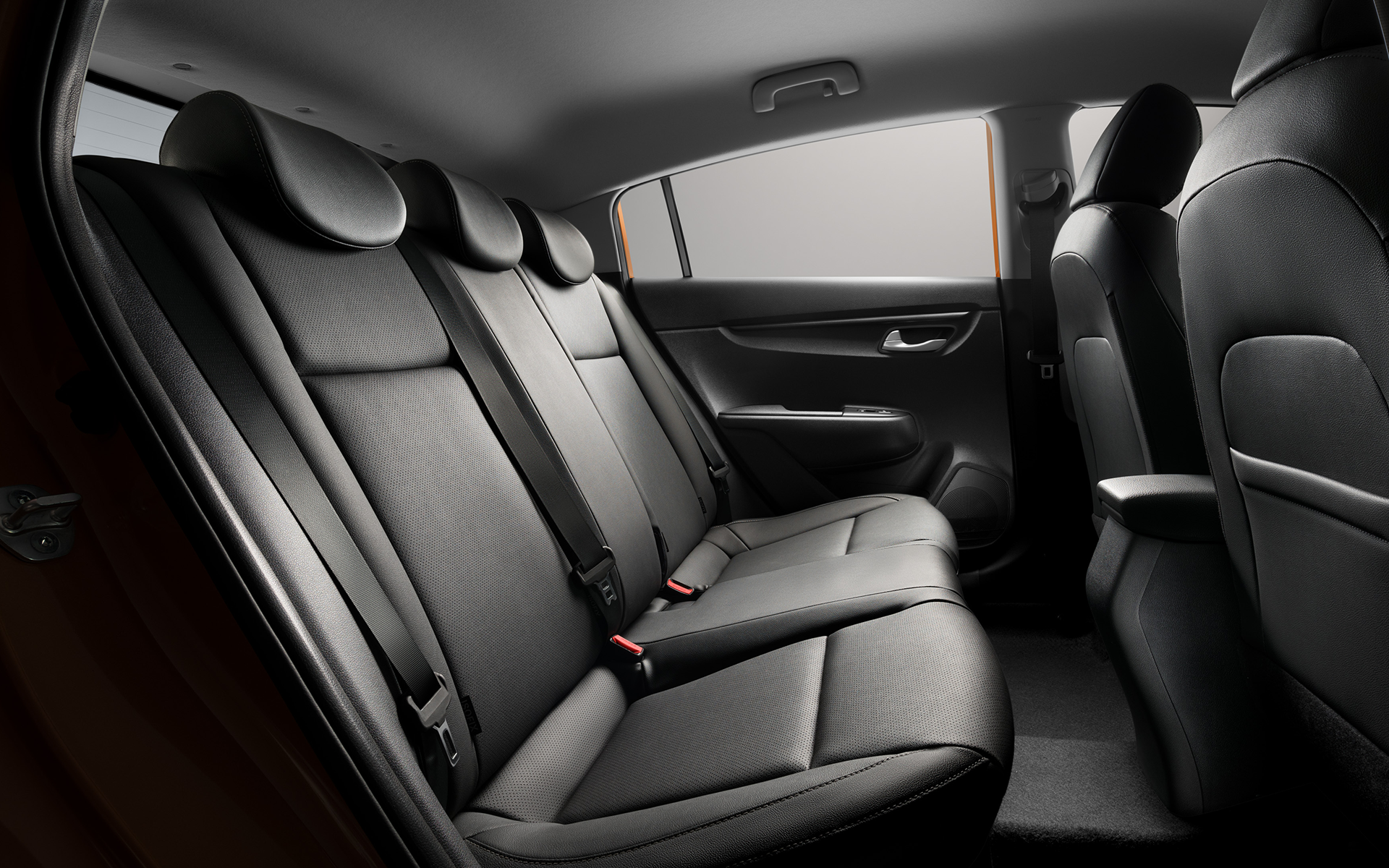 /img/cars/1637051789-interior_kia_Rio_X-Line_5.png