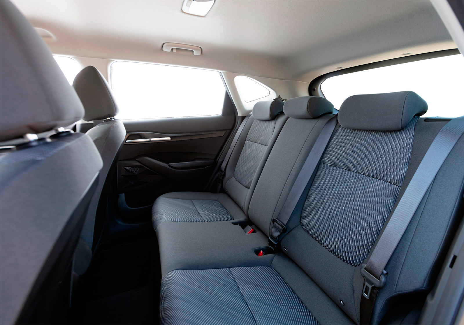 /img/cars/1637051802-interior_kia_Seltos_8.jpg